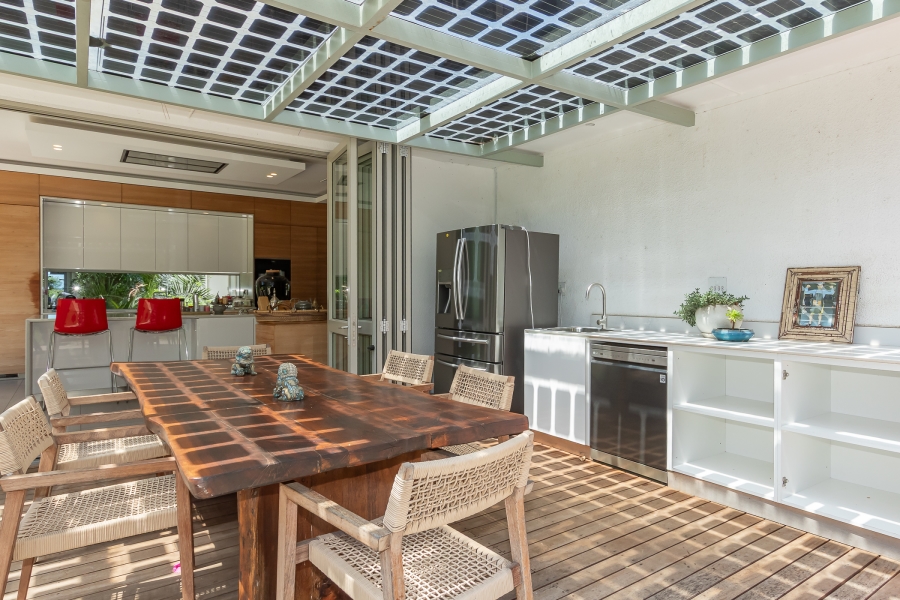 4 Bedroom Property for Sale in Bishopscourt Western Cape